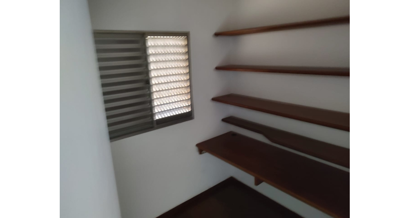 Sobrado à venda na Vila Mangalot na Rua Manuel Pinheiro