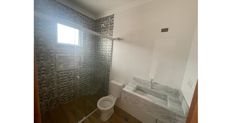 Sobrado à venda no Parque São Domingos na Rua Homero Sales 37