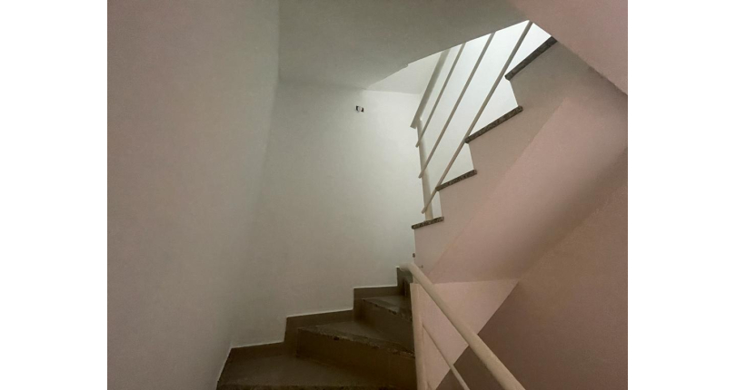 OPORTUNIDADE: Sobrado à venda no Parque São Domingos na Rua Abraham Lincoln