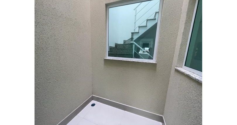 OPORTUNIDADE: Sobrado à venda no Parque São Domingos na Rua Abraham Lincoln