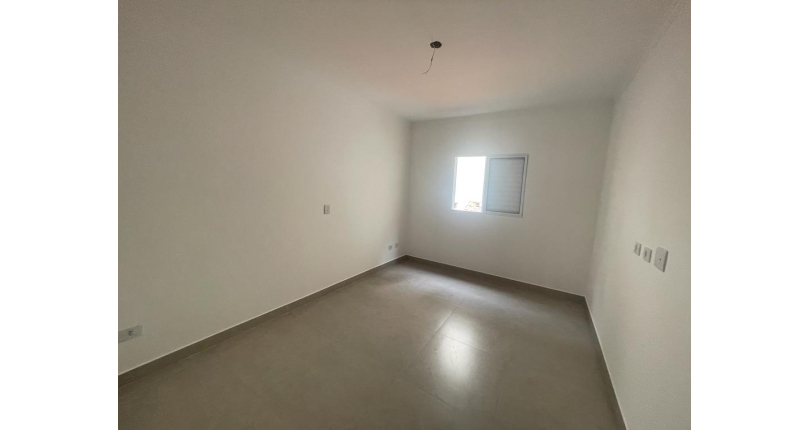 OPORTUNIDADE: Sobrado à venda no Parque São Domingos na Rua Abraham Lincoln