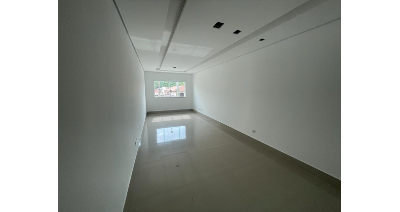 OPORTUNIDADE: Sobrado à venda no Parque São Domingos na Rua Abraham Lincoln