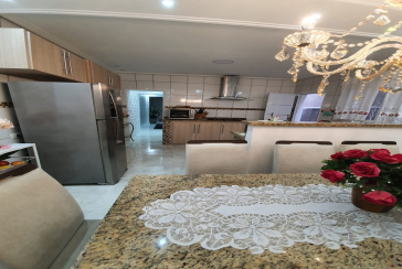 Belo Sobrado à venda no Jardim Vista Linda na Rua Amapola