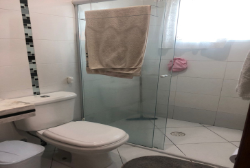 Belo Sobrado à venda na Vila Guedes na Rua São Francisco de Assis