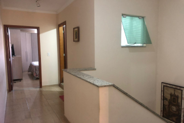 Belo Sobrado à venda na Vila Guedes na Rua São Francisco de Assis