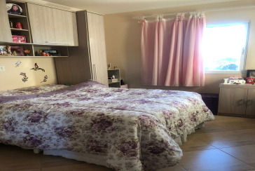 Belo Sobrado à venda na Vila Guedes na Rua São Francisco de Assis