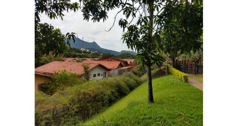 Apartamento à venda no Conjunto Residencial Vista Verde na Rua Jose Carlos de Resende 92, no Condomínio Edifício Giardino D Itália