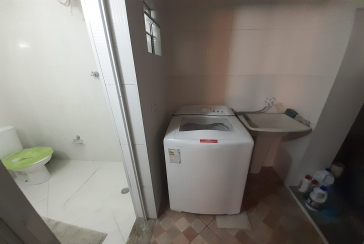 Bela Casa assobradada à venda no Parque São Domingos na Rua Severino Vilar Filho