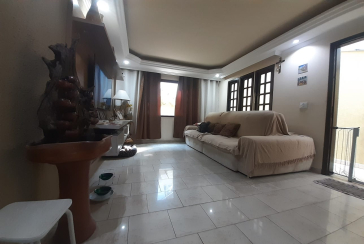 Bela Casa assobradada à venda no Parque São Domingos na Rua Severino Vilar Filho