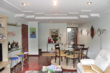 Sobrado à venda no Jardim Pinheiros na Rua Jose Mauro de Vasconcelos