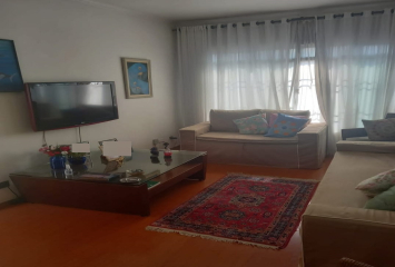 Casa assobradada à venda no Parque São Domingos na Rua Almiro Bernardo