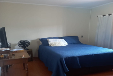 Casa assobradada à venda no Parque São Domingos na Rua Almiro Bernardo