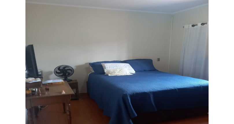 Casa assobradada à venda no Parque São Domingos na Rua Almiro Bernardo