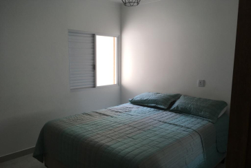 BELO Sobrado à venda no Jardim Bandeirantes (Zona Norte) na Rua Engenheiro Dolabela