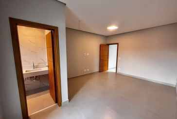 Belo Sobrado novo à Lindo Sobrado novo à venda no Jardim Regina na Rua Francisco Ursaia155