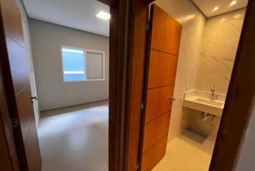 Lindo Sobrado novo à venda no Jardim Regina na Rua Francisco Ursaia155