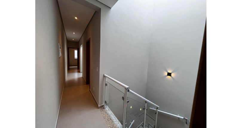 Lindo Sobrado novo à venda no Jardim Regina na Rua Francisco Ursaia155