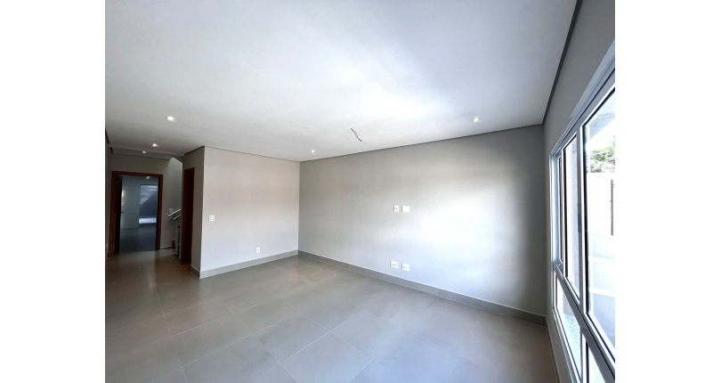 Lindo Sobrado novo à venda no Jardim Regina na Rua Francisco Ursaia155