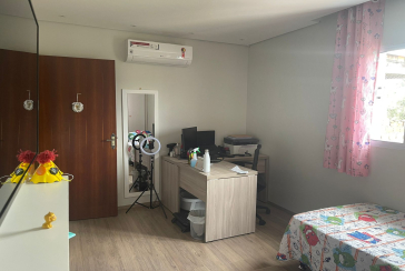 Sobrado à venda no Jaraguá na Rua Jimesana