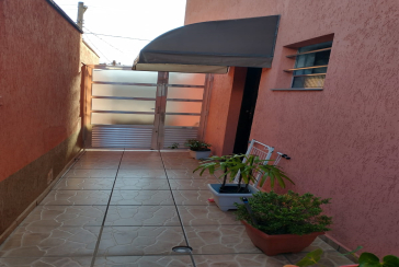 Sobrado à venda no Jardim Santo Elias na Rua Armando Flamarion Coelho