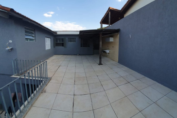 Oportunidade de Sobrado à venda no Jardim Mangalot na Rua José Baltore