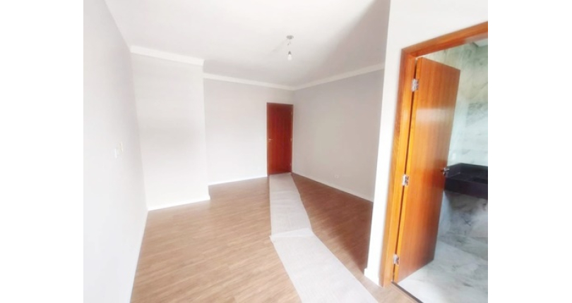 Sobrado novo à venda no Jardim Maristela na Rua Coronel Augusto Machado 306