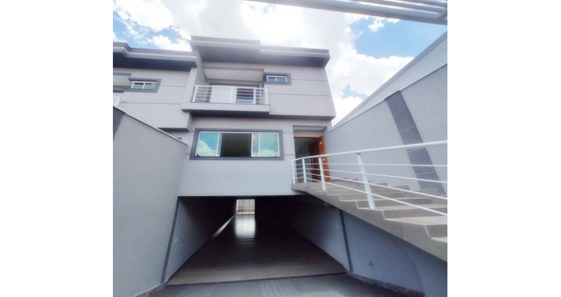 Sobrado novo à venda no Jardim Maristela na Rua Coronel Augusto Machado 306