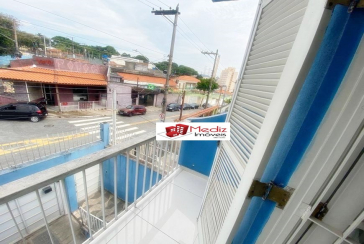 Belo Sobrado à venda no Jardim Santo Elias na Rua Cícero Fernandes de Lyra