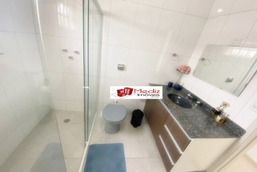 Belo Sobrado à venda no Jardim Santo Elias na Rua Cícero Fernandes de Lyra