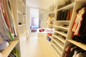 Belo Sobrado à venda no Jardim Santo Elias na Rua Cícero Fernandes de Lyra