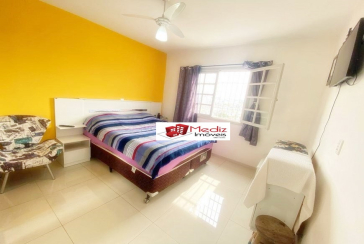 Belo Sobrado à venda no Jardim Santo Elias na Rua Cícero Fernandes de Lyra