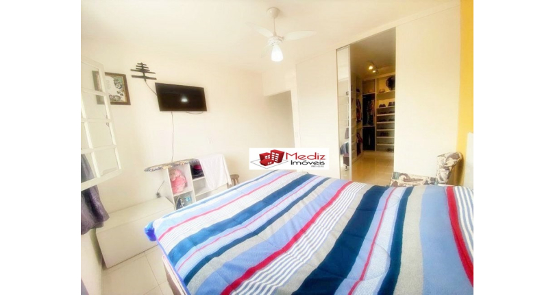 Belo Sobrado à venda no Jardim Santo Elias na Rua Cícero Fernandes de Lyra