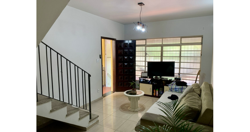 Sobrado à venda Rua Willis Roberto Banks, Parque Maria Domitila - Imóveis à Venda