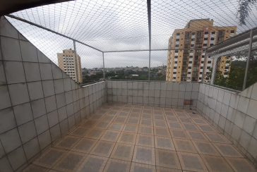Lindo Sobrado à venda no Conjunto Residencial Vista Verde na Rua Ricardo Abed
