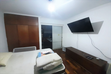 Bom Sobrado à venda no Conjunto Residencial Vista Verde na Rua Ricardo Abed