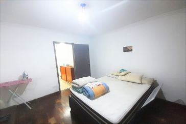 Bom Sobrado à venda no Conjunto Residencial Vista Verde na Rua Ricardo Abed