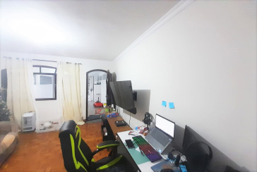 Bom Sobrado à venda no Conjunto Residencial Vista Verde na Rua Ricardo Abed