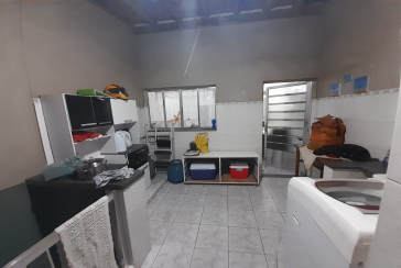 Bom Sobrado à venda no Conjunto Residencial Vista Verde na Rua Ricardo Abed