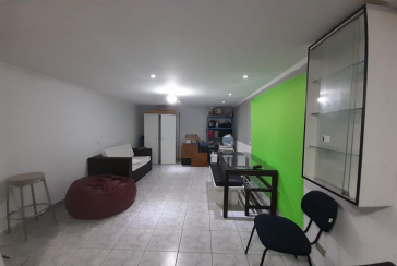 Bom Sobrado à venda no Conjunto Residencial Vista Verde na Rua Ricardo Abed