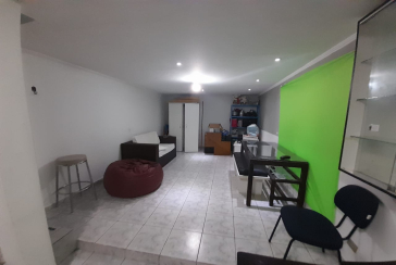 Bom Sobrado à venda no Conjunto Residencial Vista Verde na Rua Ricardo Abed