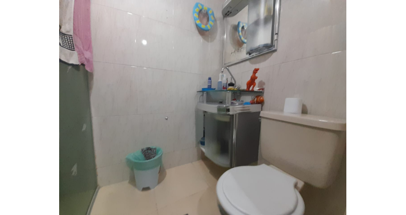 Bom Sobrado à venda no Conjunto Residencial Vista Verde na Rua Ricardo Abed