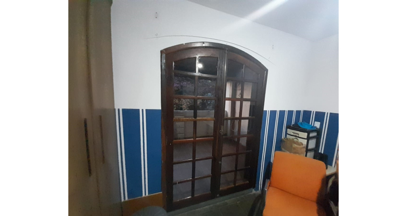 Bom Sobrado à venda no Conjunto Residencial Vista Verde na Rua Ricardo Abed