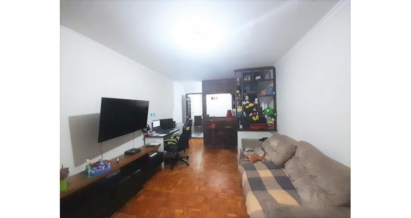 Bom Sobrado à venda no Conjunto Residencial Vista Verde na Rua Ricardo Abed