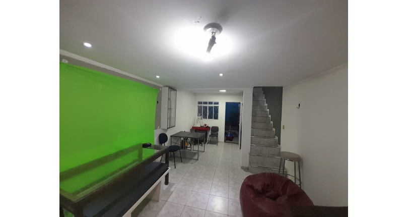 Bom Sobrado à venda no Conjunto Residencial Vista Verde na Rua Ricardo Abed