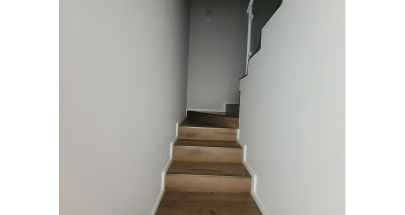 Belo Sobrado novo à venda na Vila Jaguara na Rua Pinheiro Raposo 151