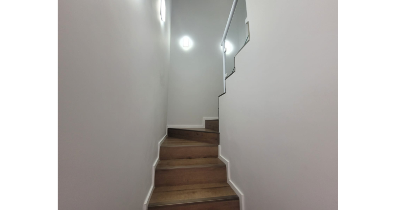 Belo Sobrado novo à venda na Vila Jaguara na Rua Pinheiro Raposo 153