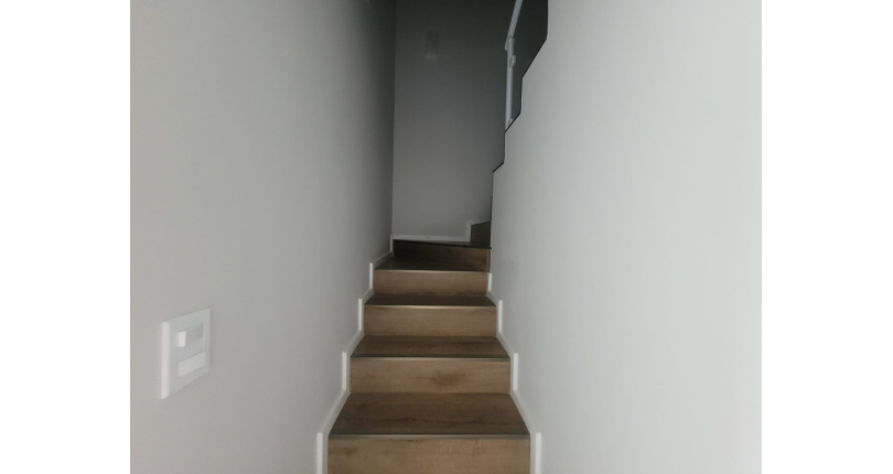 Belo Sobrado novo à venda na Vila Jaguara na Rua Pinheiro Raposo 153