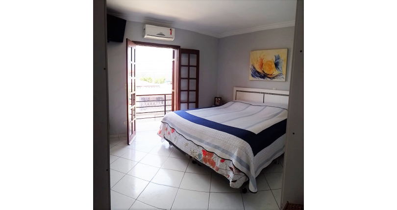 Sobrado à venda Rua Fontes da Silva, Jardim Regina - Imóveis à Venda