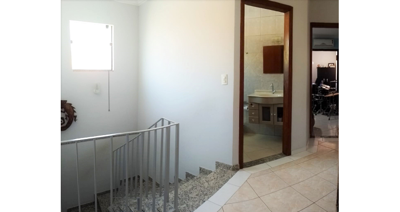 Sobrado à venda Rua Fontes da Silva, Jardim Regina - Imóveis à Venda