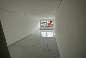  Lindo Sobrado novo à venda no Parque São Domingos na Rua Sérvio Clevinski 54